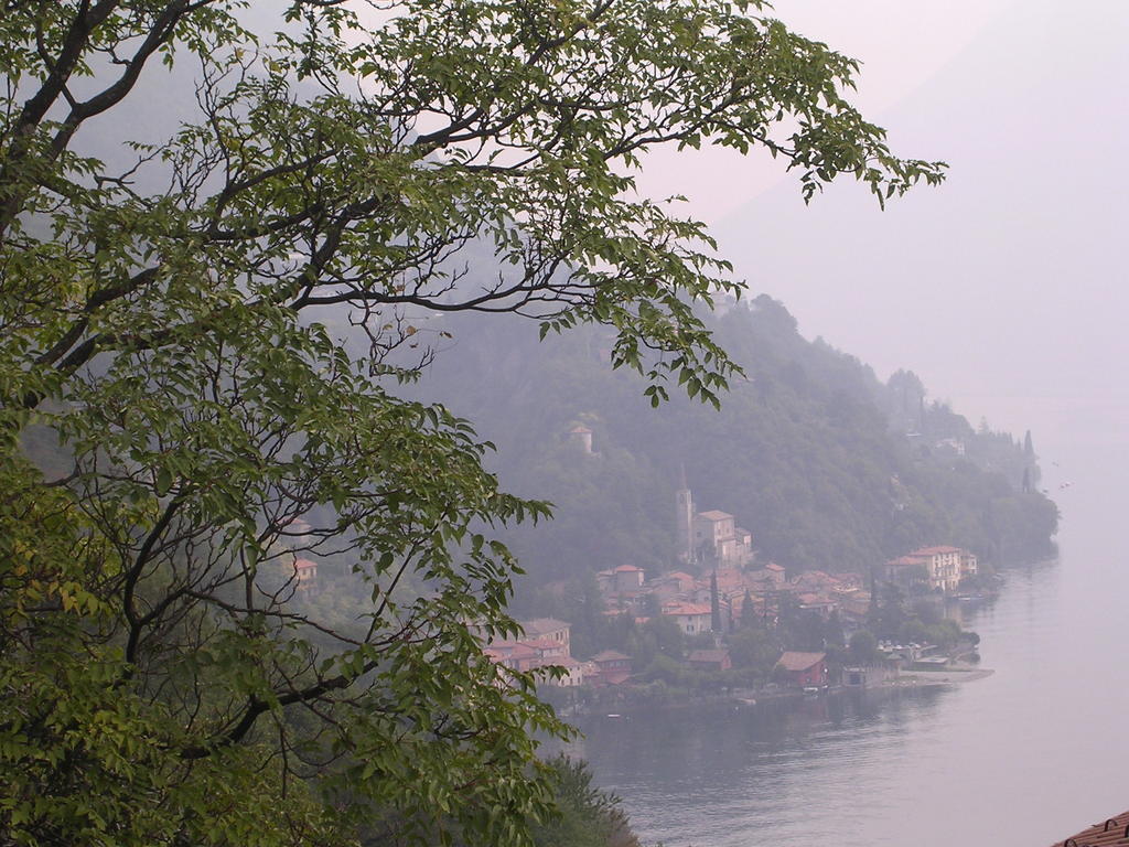 Caffe Del Viaggiatore Valsolda Luaran gambar
